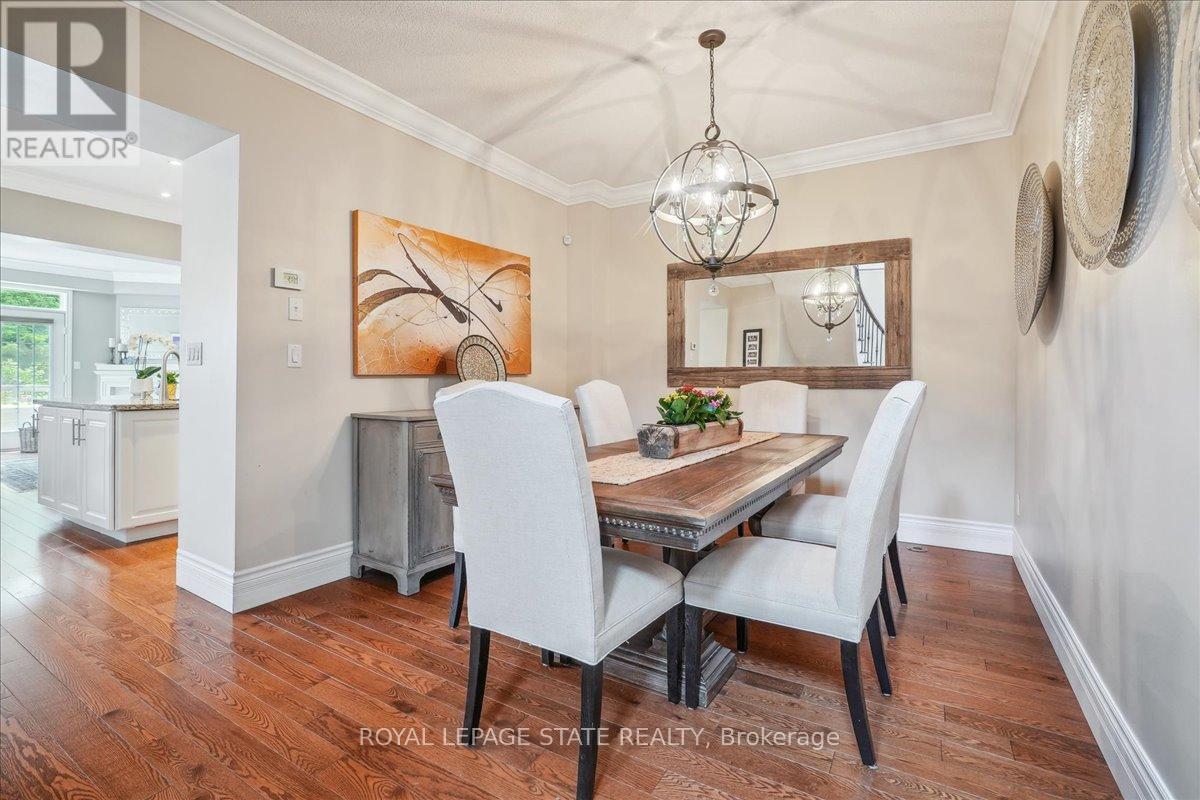 Photo 11 of 2328 Woodfield Road, Oakville ON