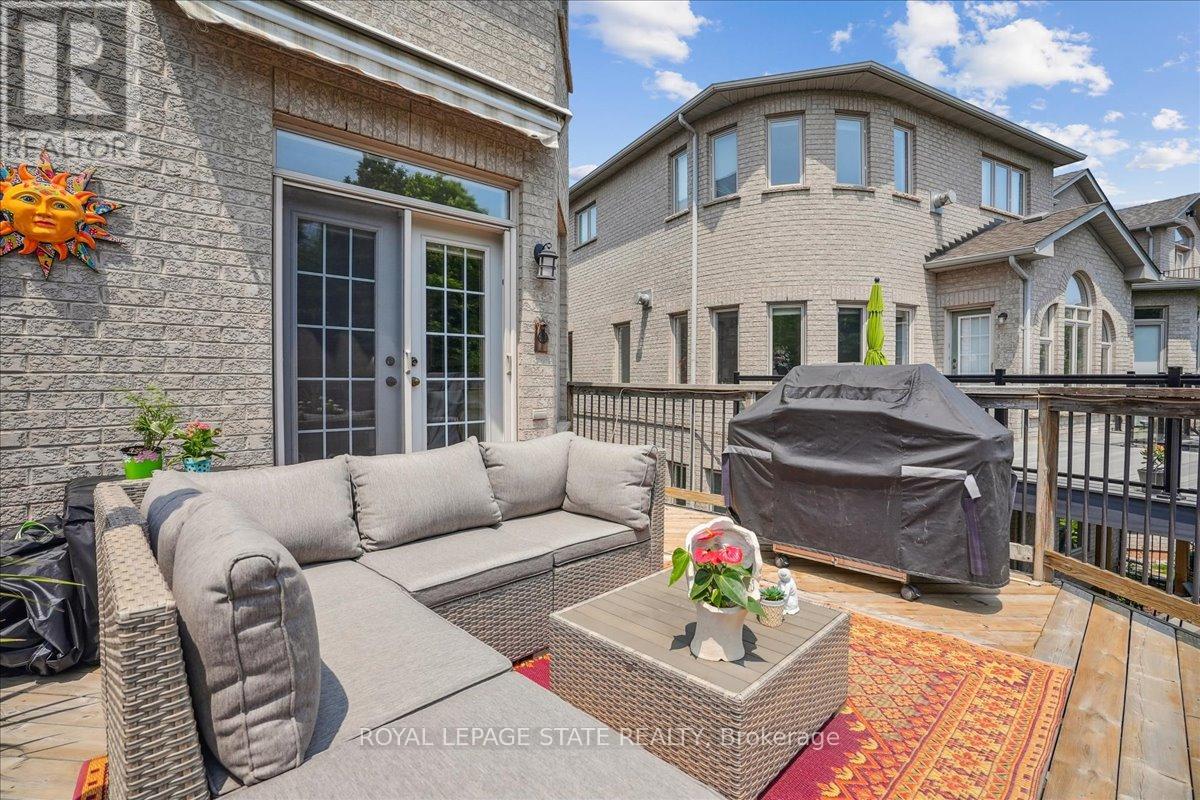 Photo 13 of 2328 Woodfield Road, Oakville ON