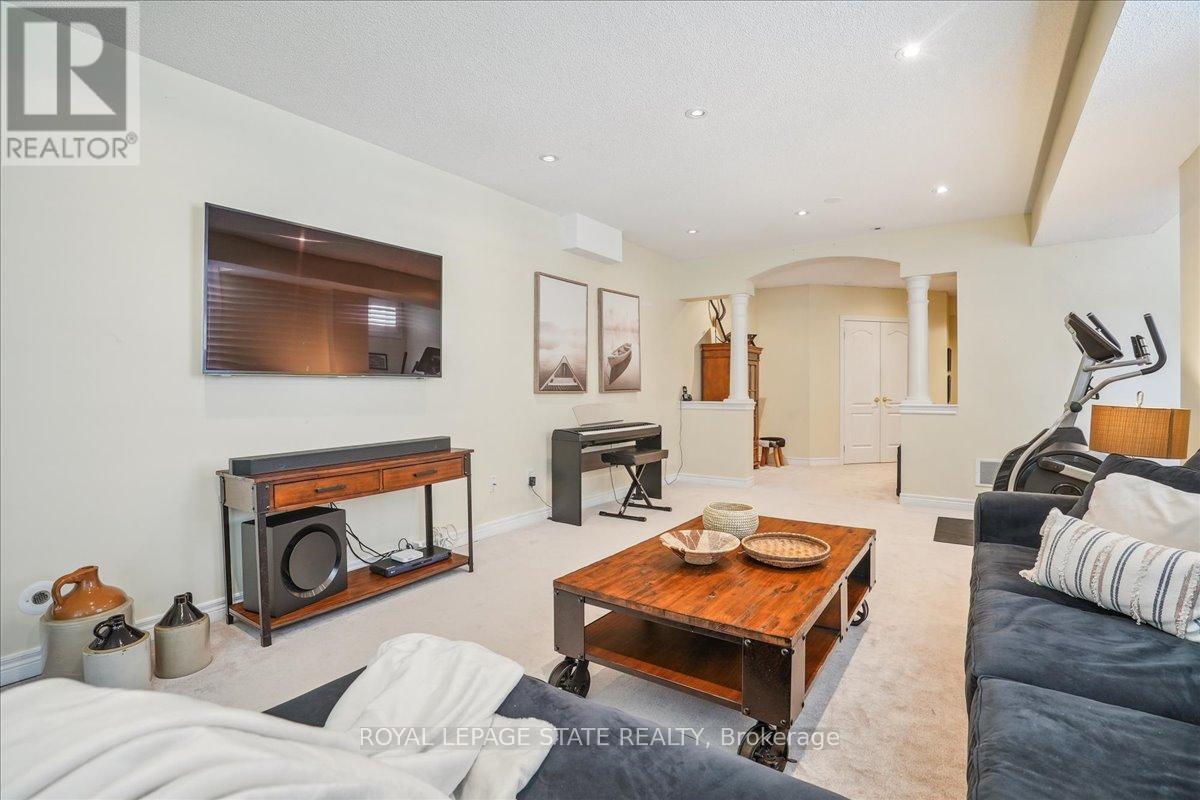 Photo 17 of 2328 Woodfield Road, Oakville ON