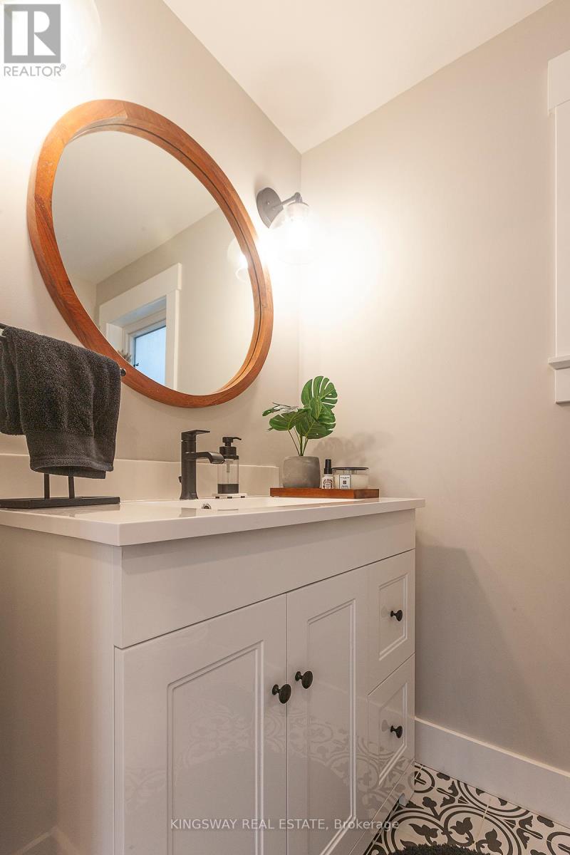Photo 21 of 510 Richey Crescent, Mississauga ON