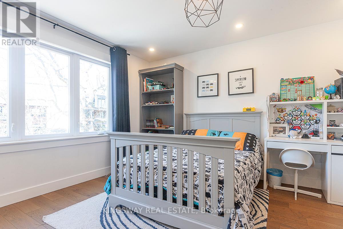 Photo 34 of 510 Richey Crescent, Mississauga ON
