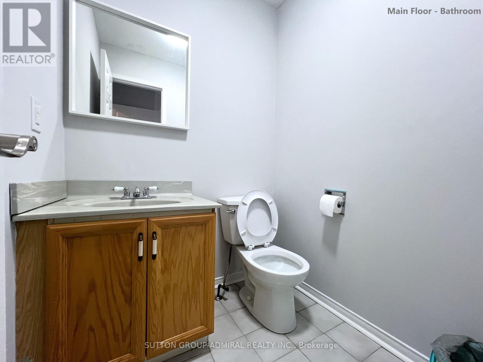 Photo 15 of 99 Castlehill Road, Brampton ON