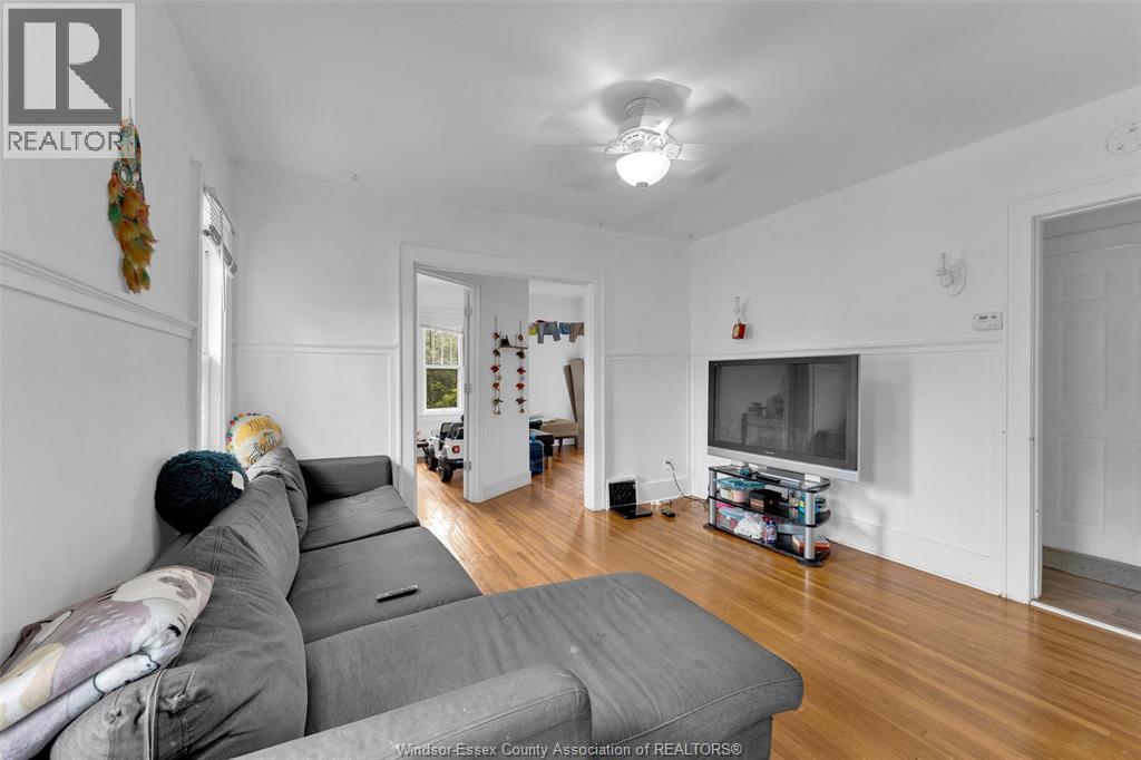 Photo 11 of 269 271 Mill, Windsor ON