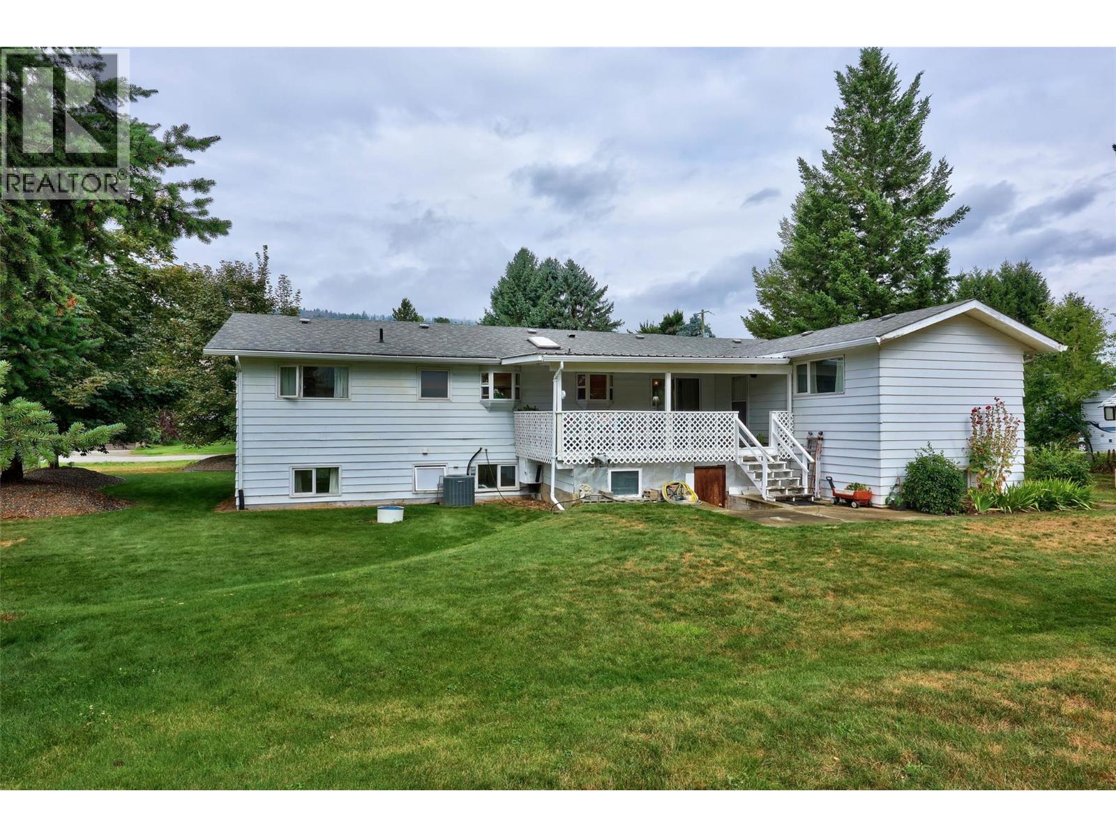 Photo 3 of 4742 Aspen Park Drive, Kamloops BC