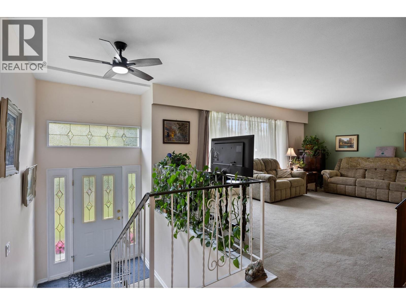 Photo 4 of 4742 Aspen Park Drive, Kamloops BC