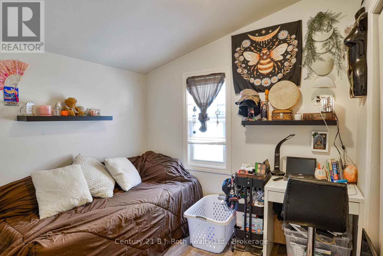Photo 12 of 103 Albert Street S, Orillia ON