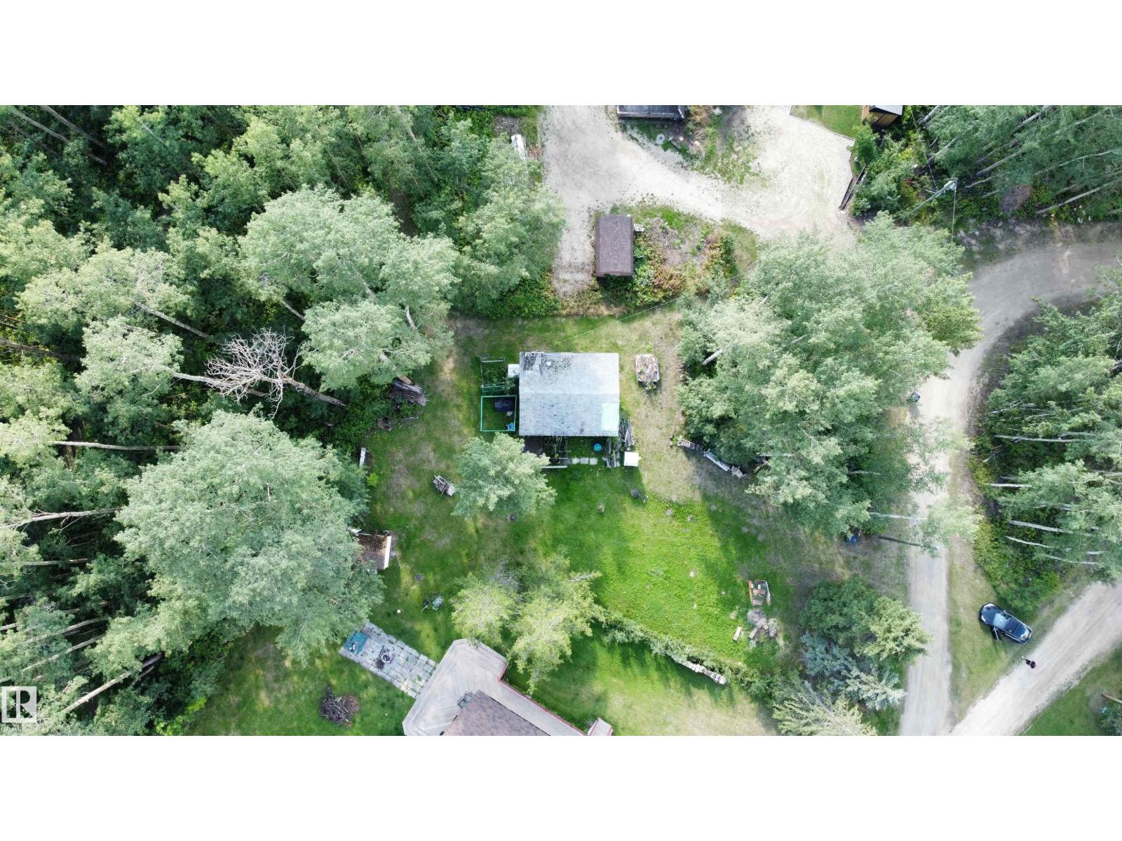 Photo 5 of 7 8 Spruce Cr, Rural Lac Ste Anne County AB
