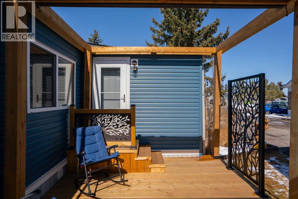 Single Family House Mobile Home for Sale in  Burroughs Place NE Monterey Park Calgary 