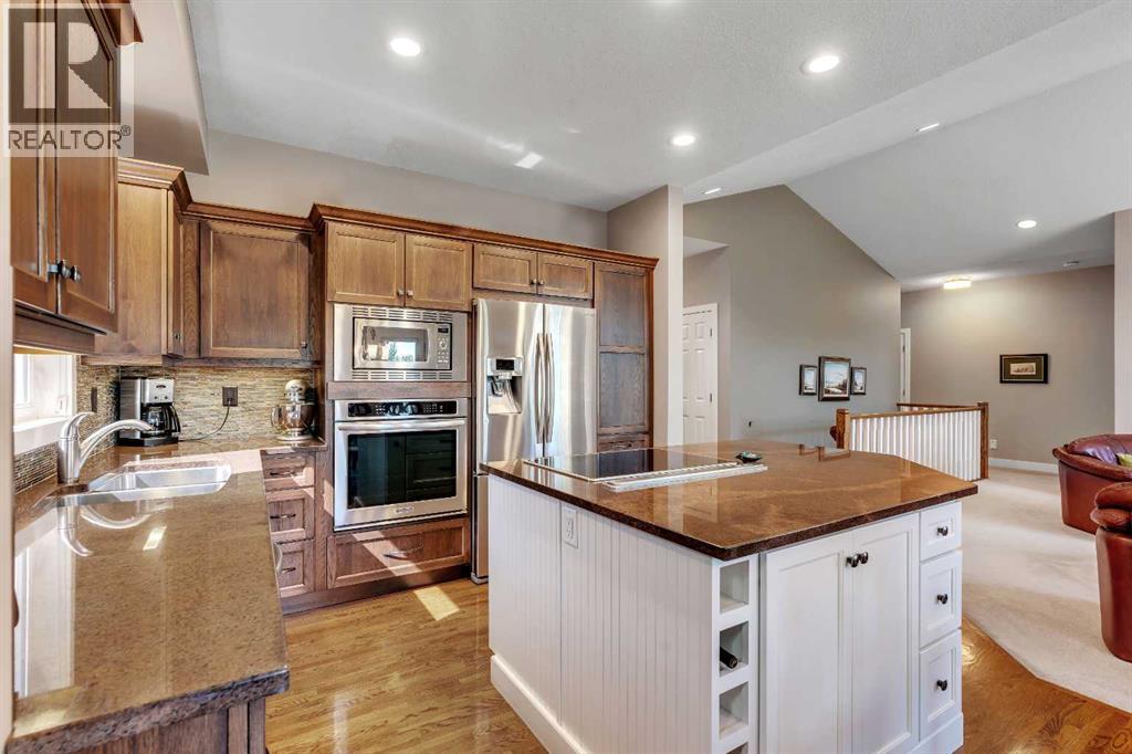 Photo 10 of 4 Ravine Drive, Heritage Pointe AB