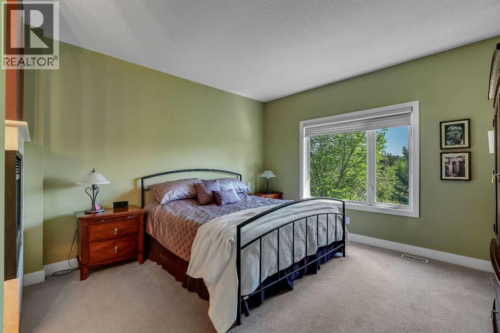 Photo 23 of 4 Ravine Drive, Heritage Pointe AB