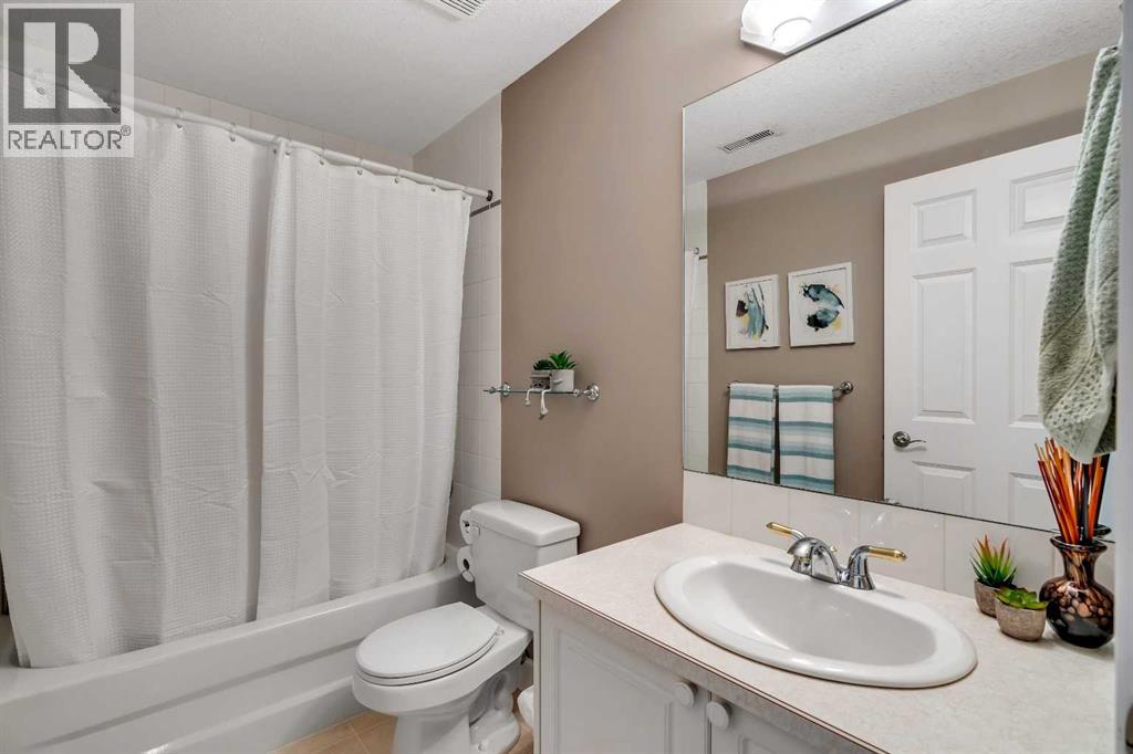 Photo 39 of 4 Ravine Drive, Heritage Pointe AB