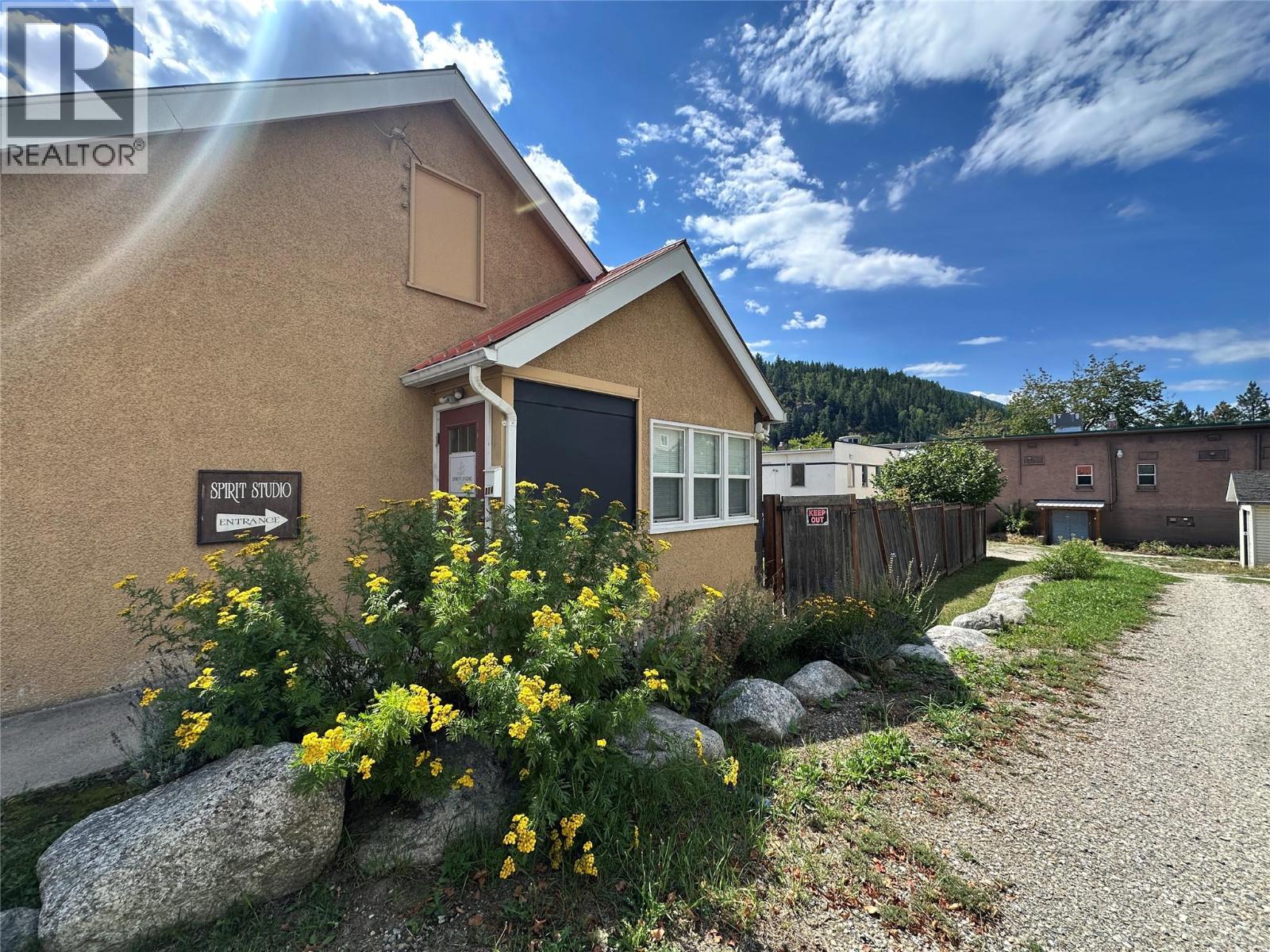 214 11th Avenue, Castlegar
