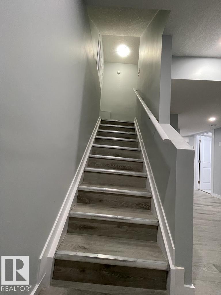 Photo 33 of 4648 Charles Wy Sw, Edmonton AB