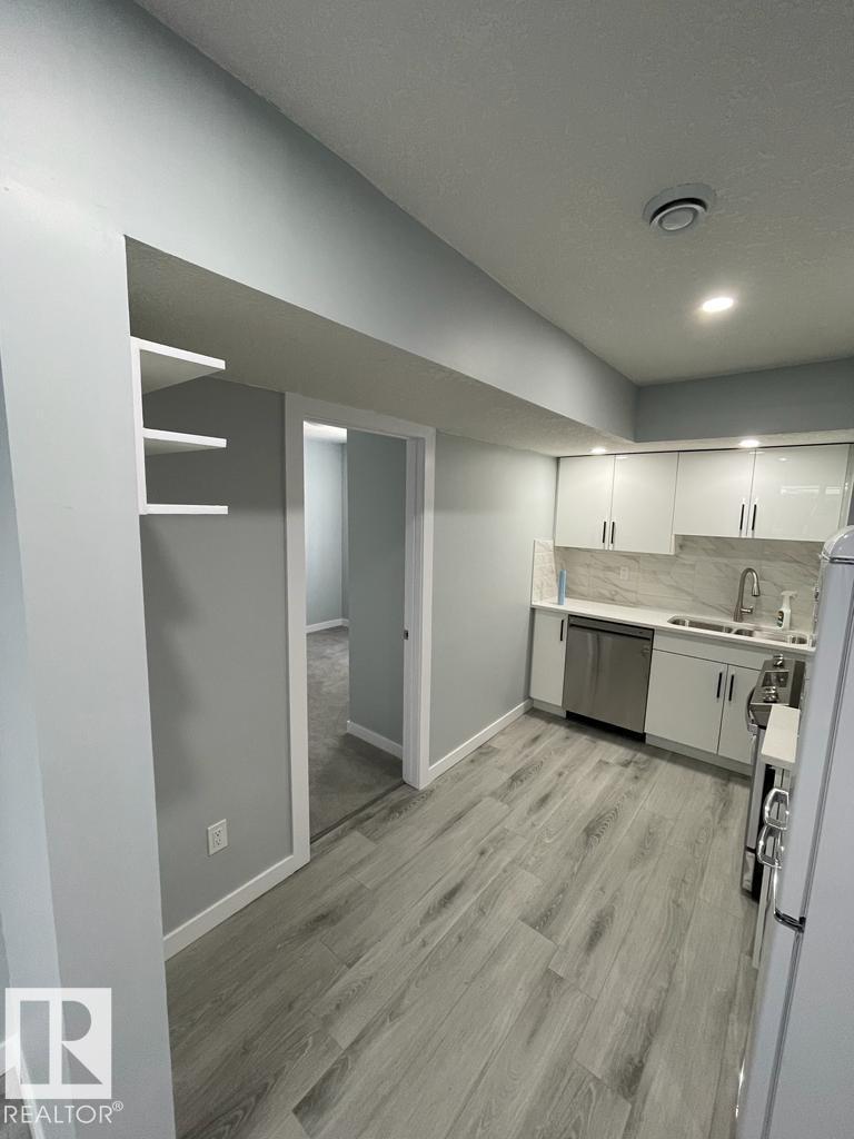 Photo 35 of 4648 Charles Wy Sw, Edmonton AB