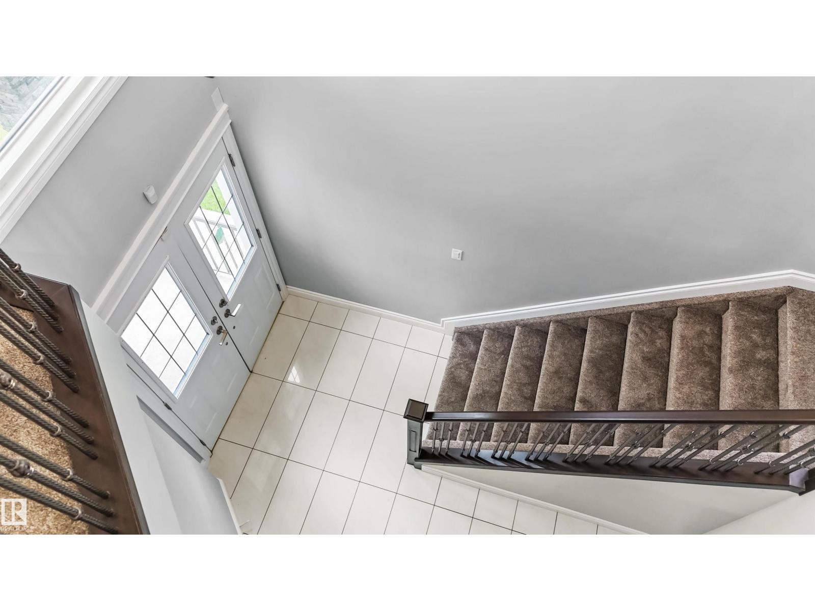 Photo 18 of 4648 Charles Wy Sw, Edmonton AB