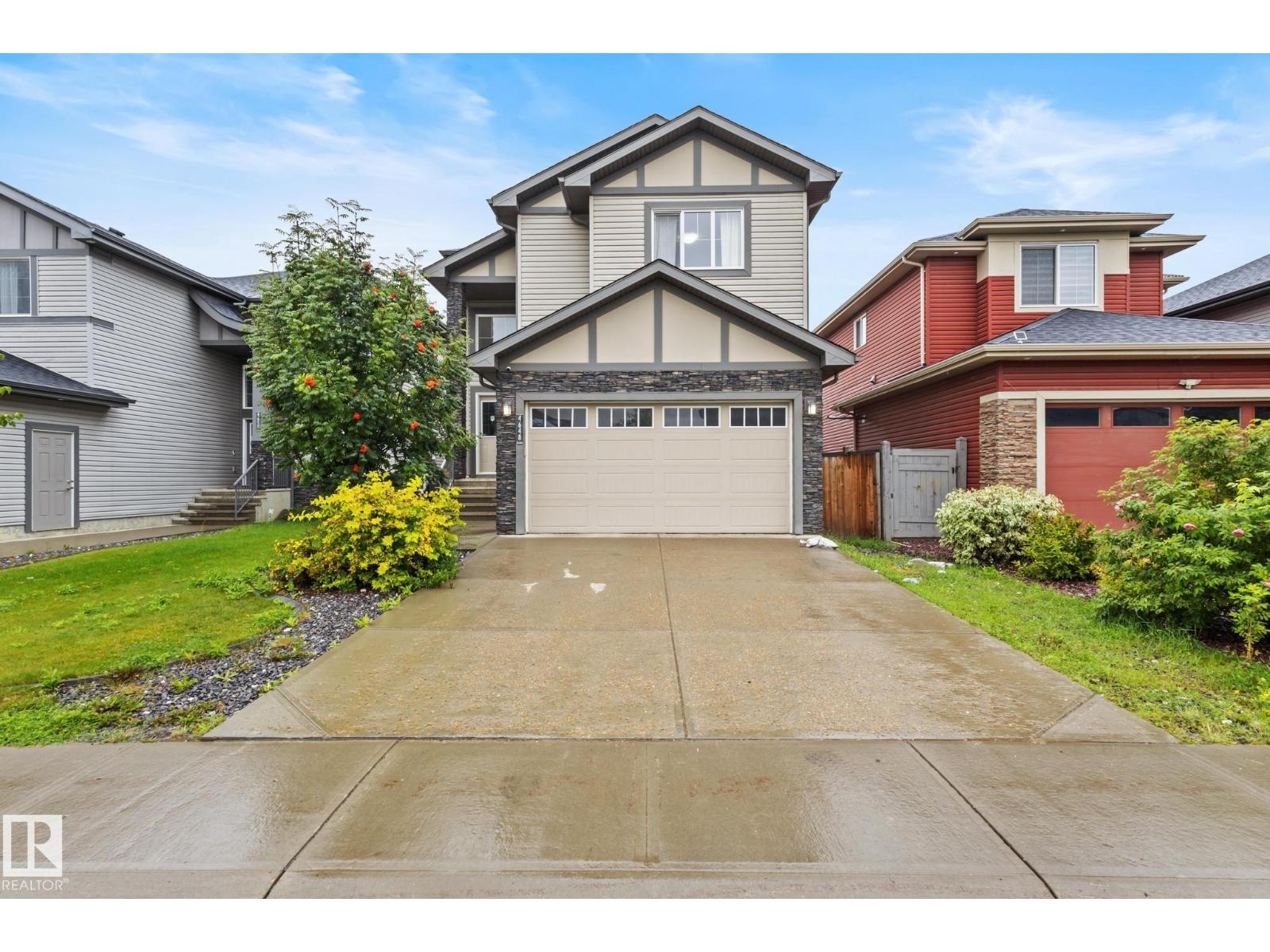 Photo 1 of 4648 Charles Wy Sw, Edmonton AB