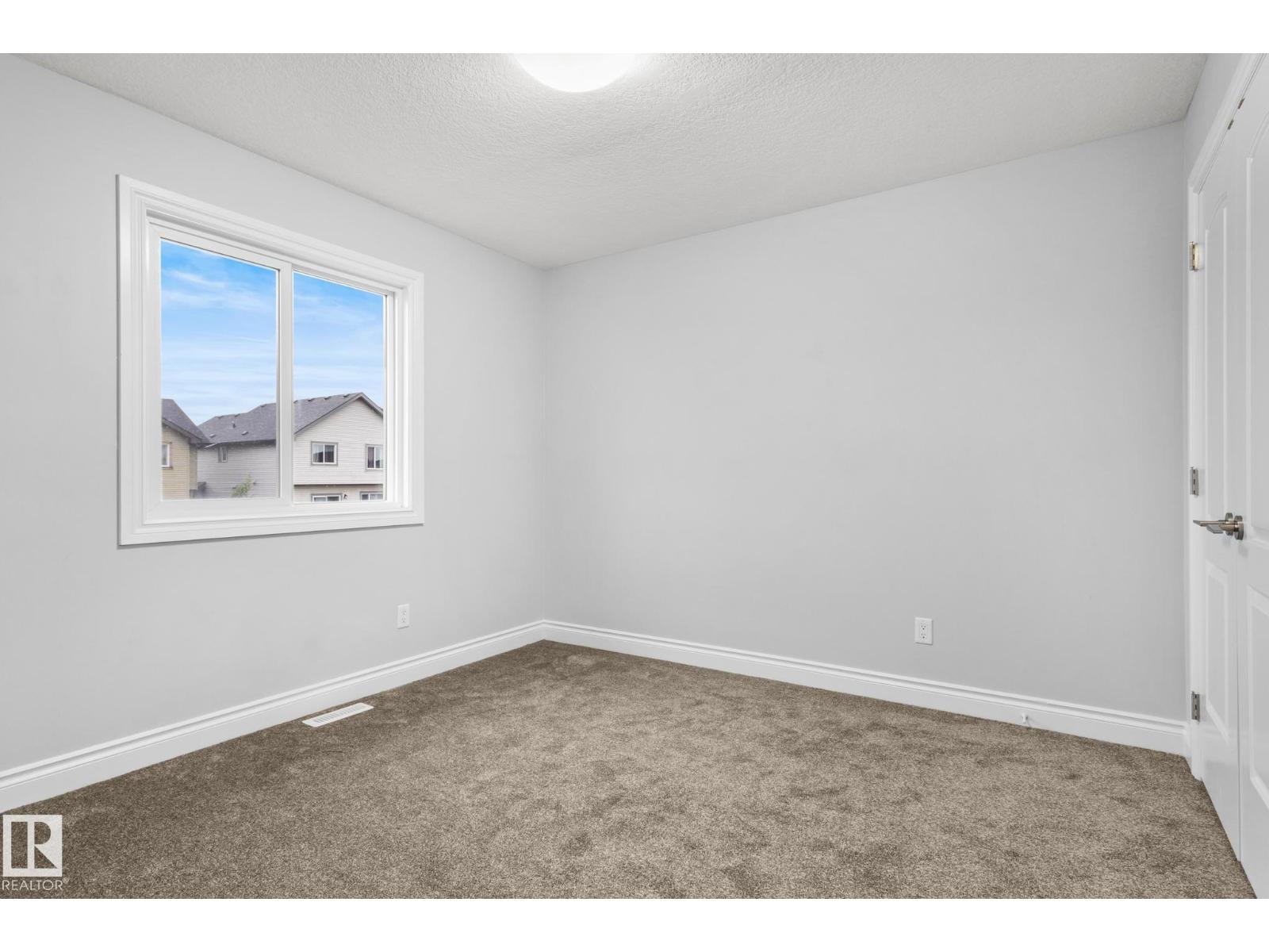 Photo 31 of 4648 Charles Wy Sw, Edmonton AB