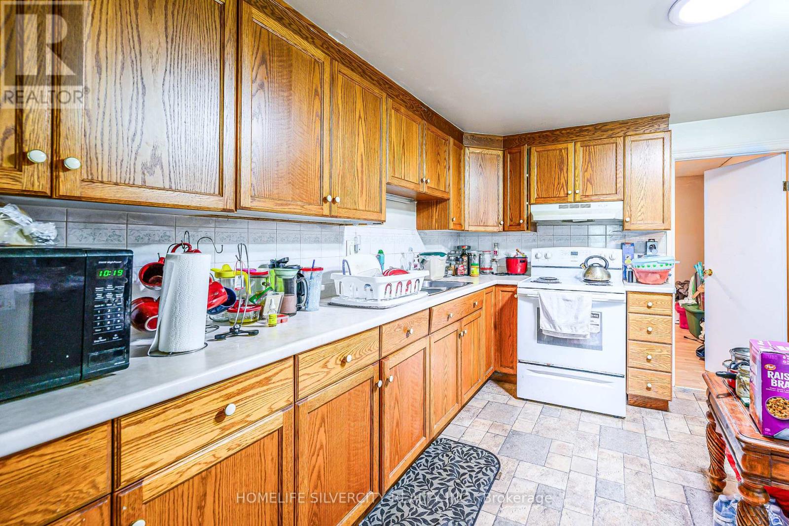 Photo 10 of 5537 Montrose Road, Niagara Falls ON
