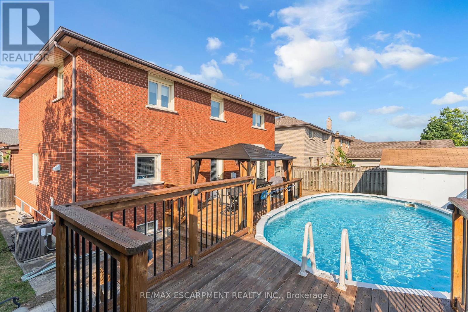 Photo 42 of 2 Vinehill Drive, Hamilton ON