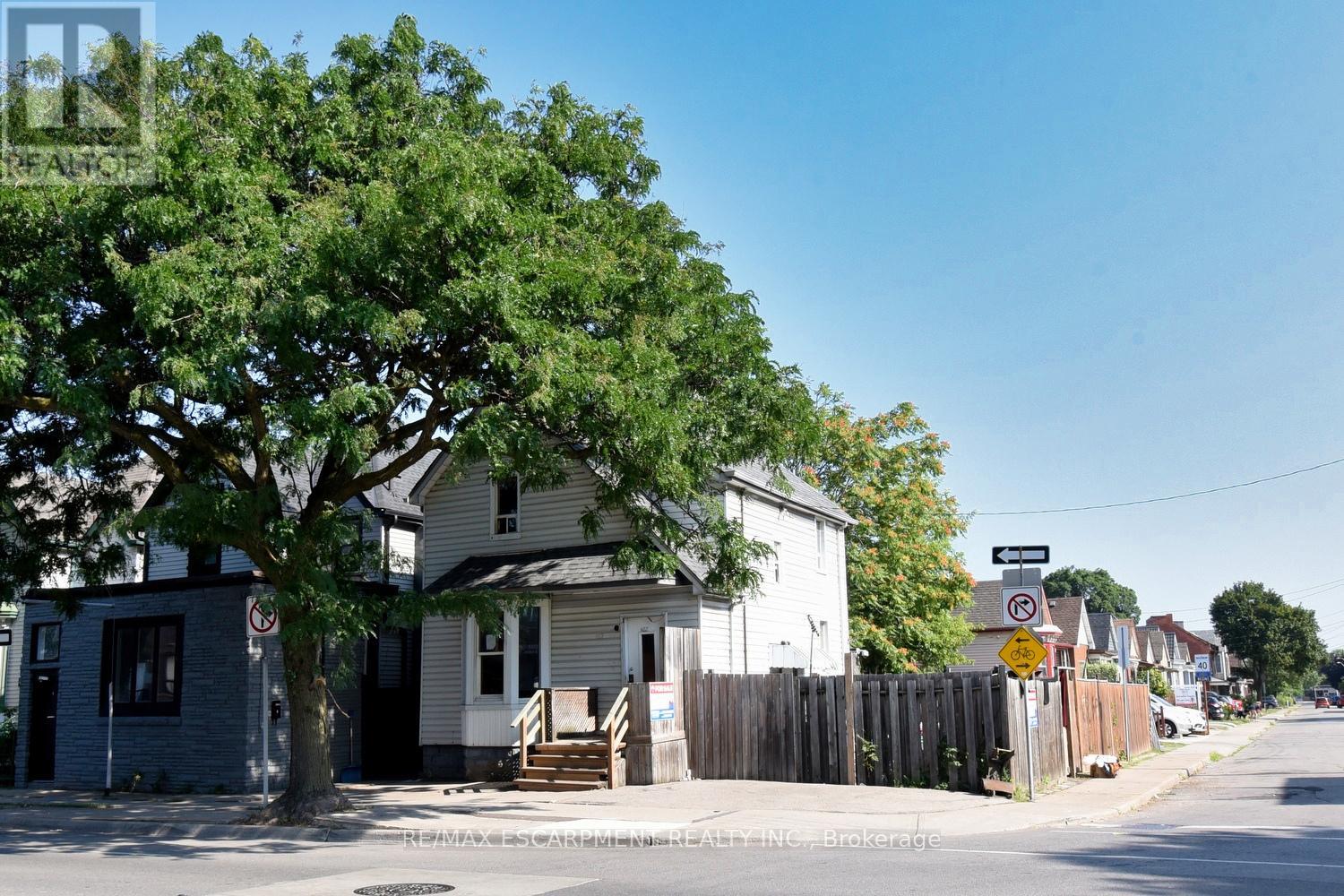 Photo 1 of 427 Cannon Street E, Hamilton ON