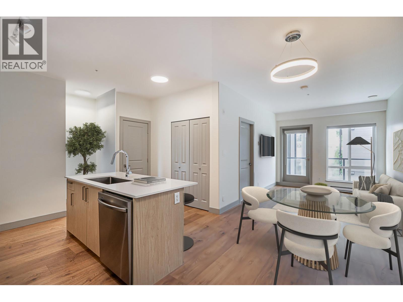 Photo 8 of 307 6968 Royal Oak Avenue, Burnaby BC