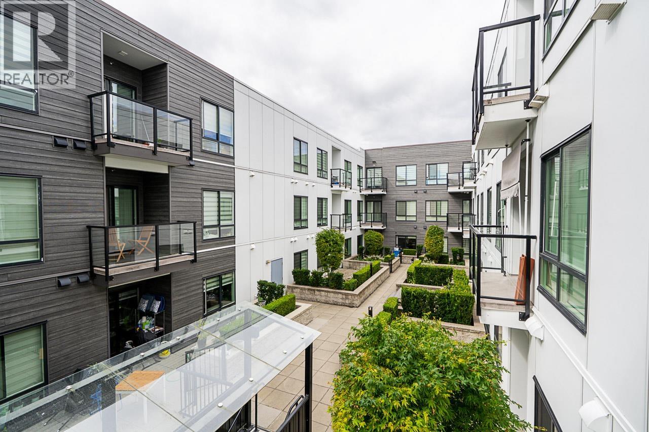Photo 29 of 307 6968 Royal Oak Avenue, Burnaby BC