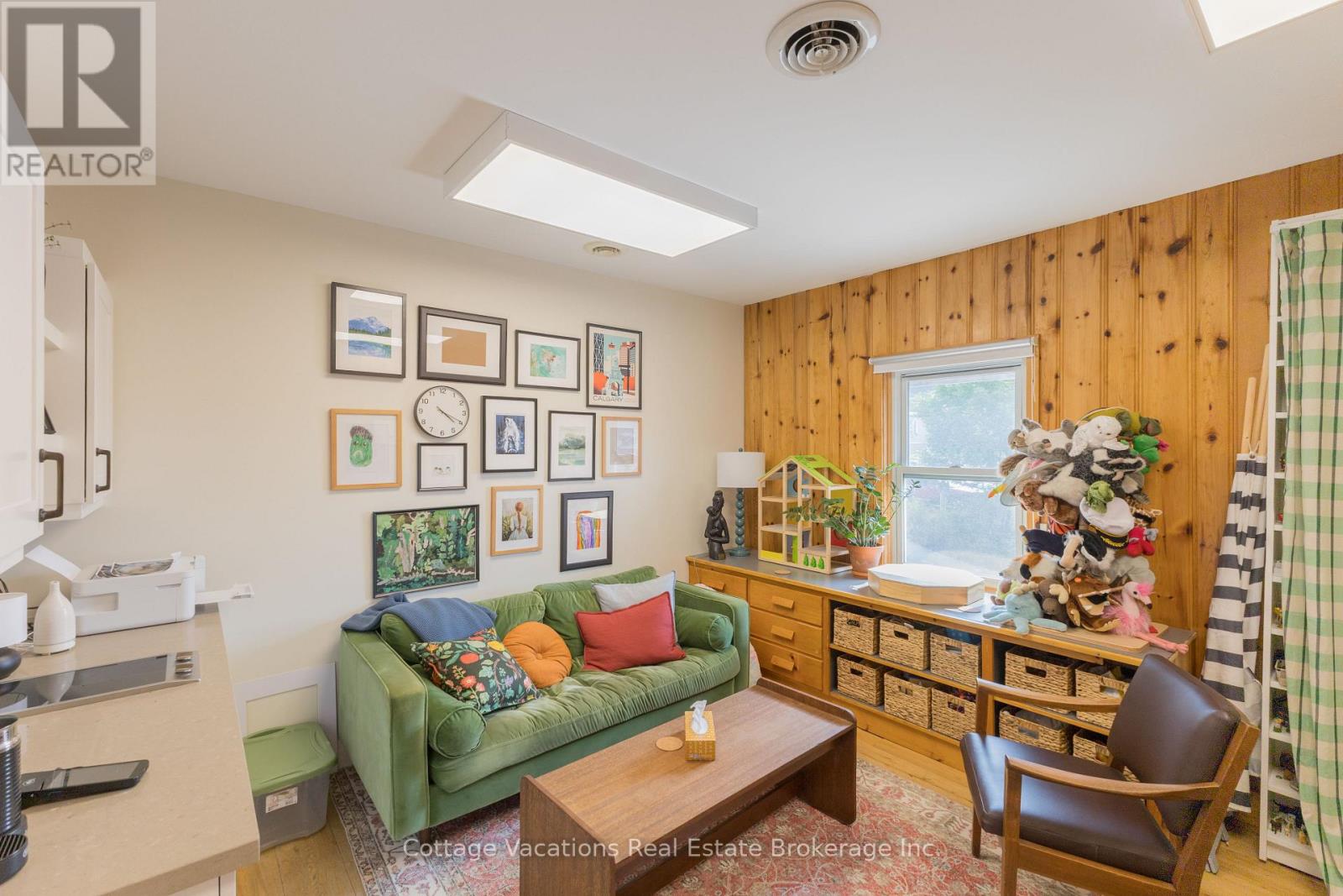 Photo 16 of 10 Brunel Road, Huntsville ON