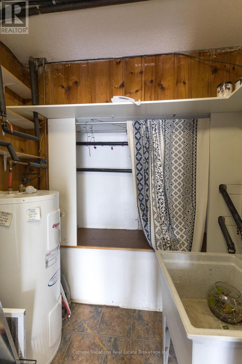 Photo 38 of 10 Brunel Road, Huntsville ON