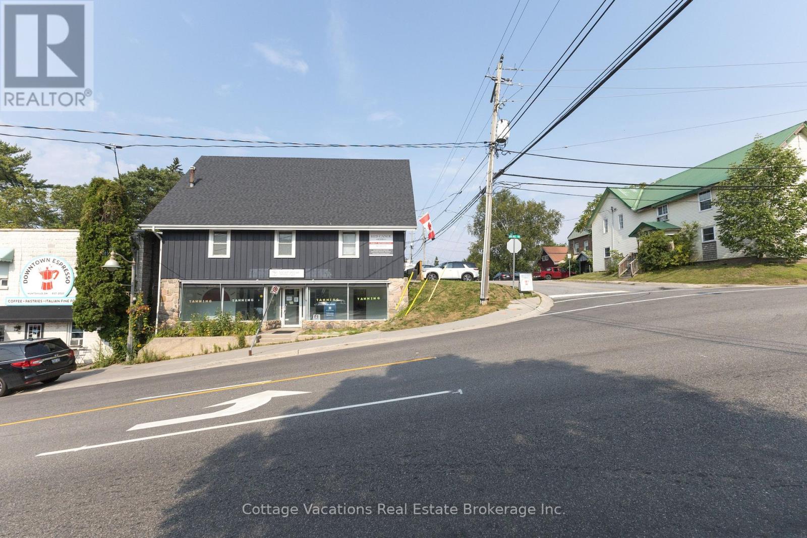Photo 45 of 10 Brunel Road, Huntsville ON