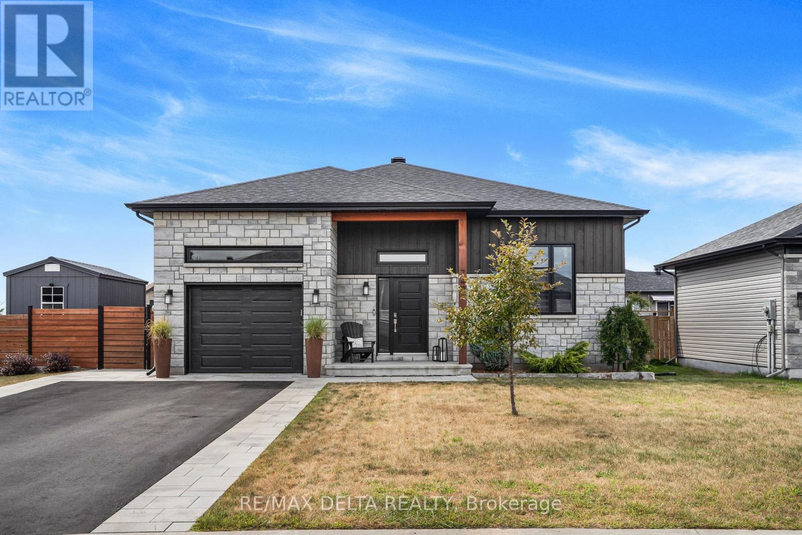 Photo 1 of 740 Lafrance Crescent, Hawkesbury ON