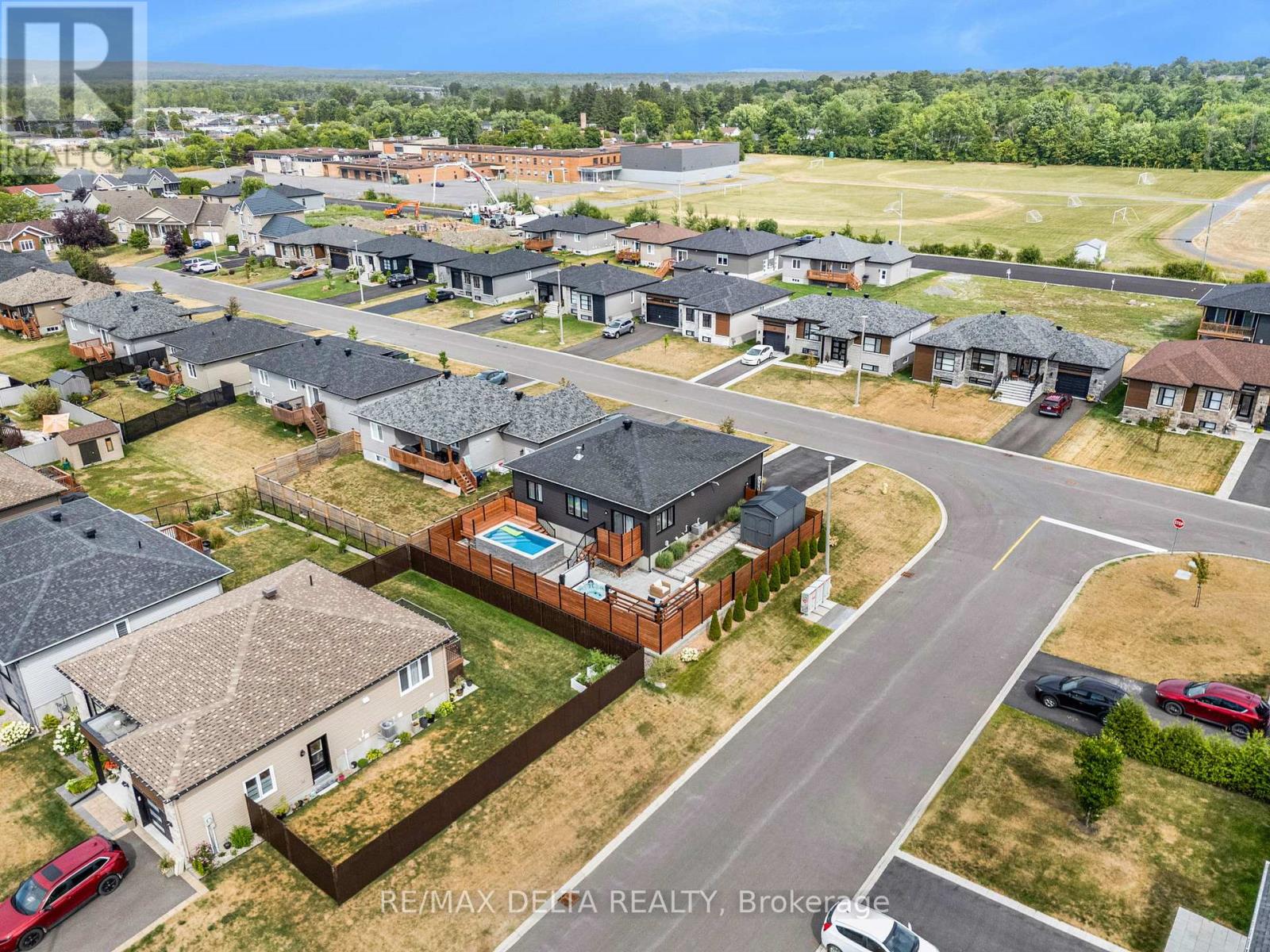 Photo 37 of 740 Lafrance Crescent, Hawkesbury ON