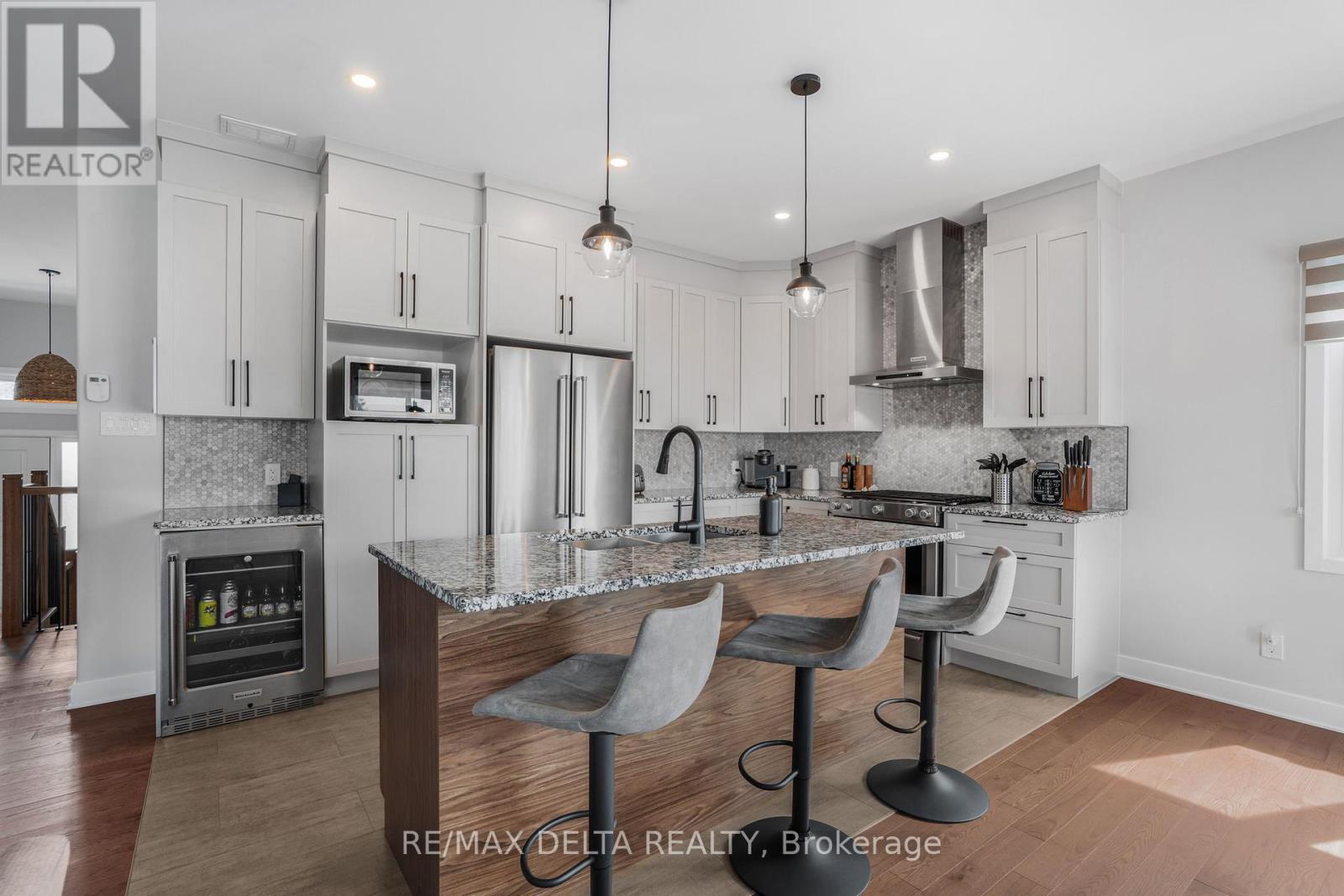 Photo 8 of 740 Lafrance Crescent, Hawkesbury ON