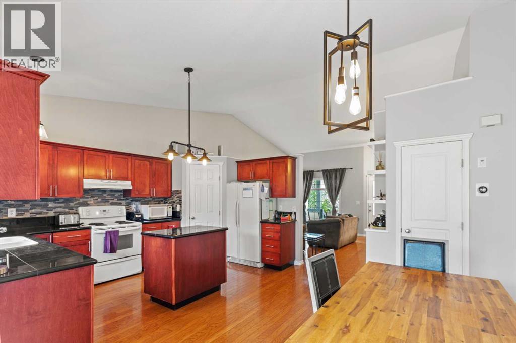 Photo 6 of 10954 67 Avenue, Grande Prairie AB