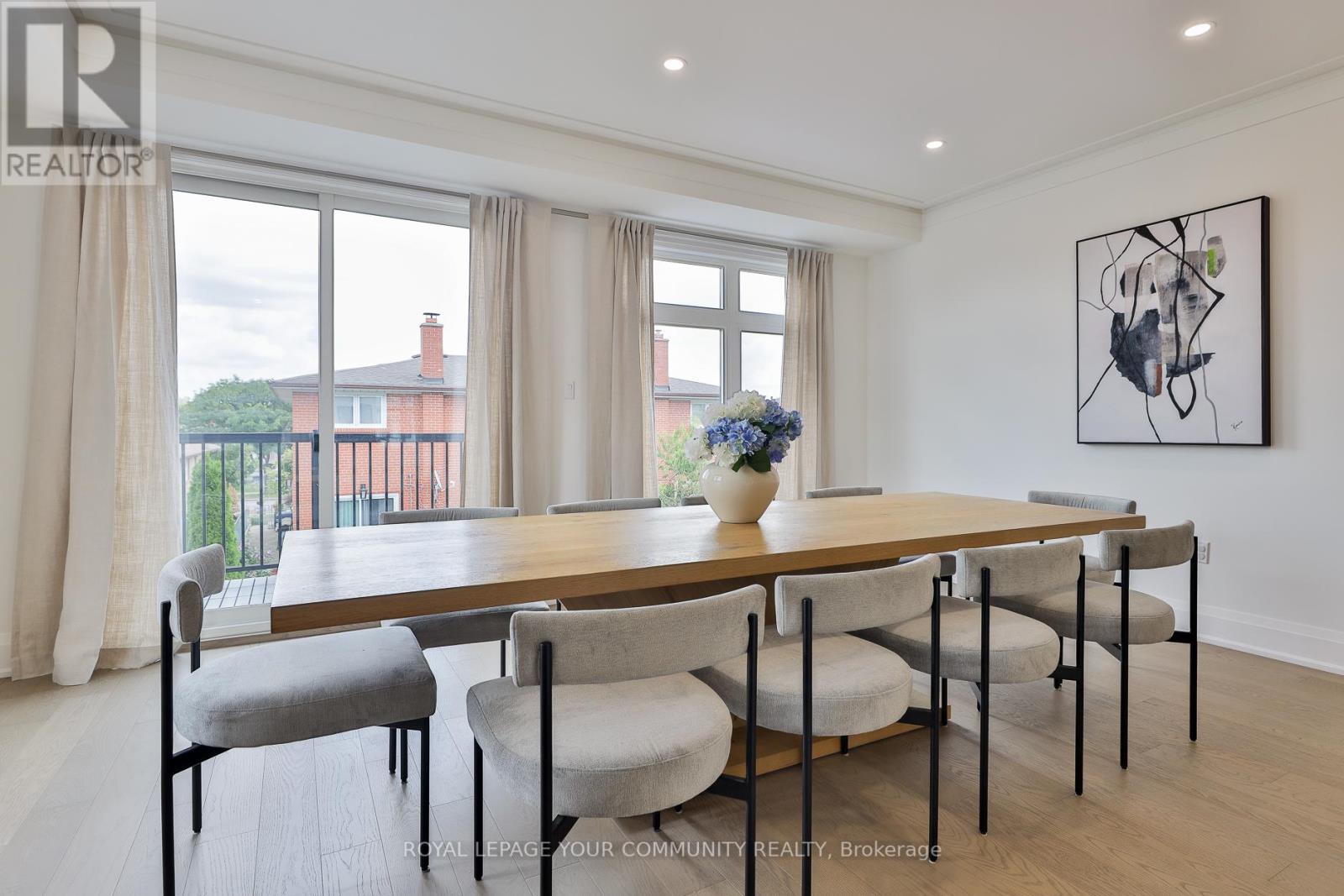 Photo 19 of 37 St Gaspar Court, Toronto ON