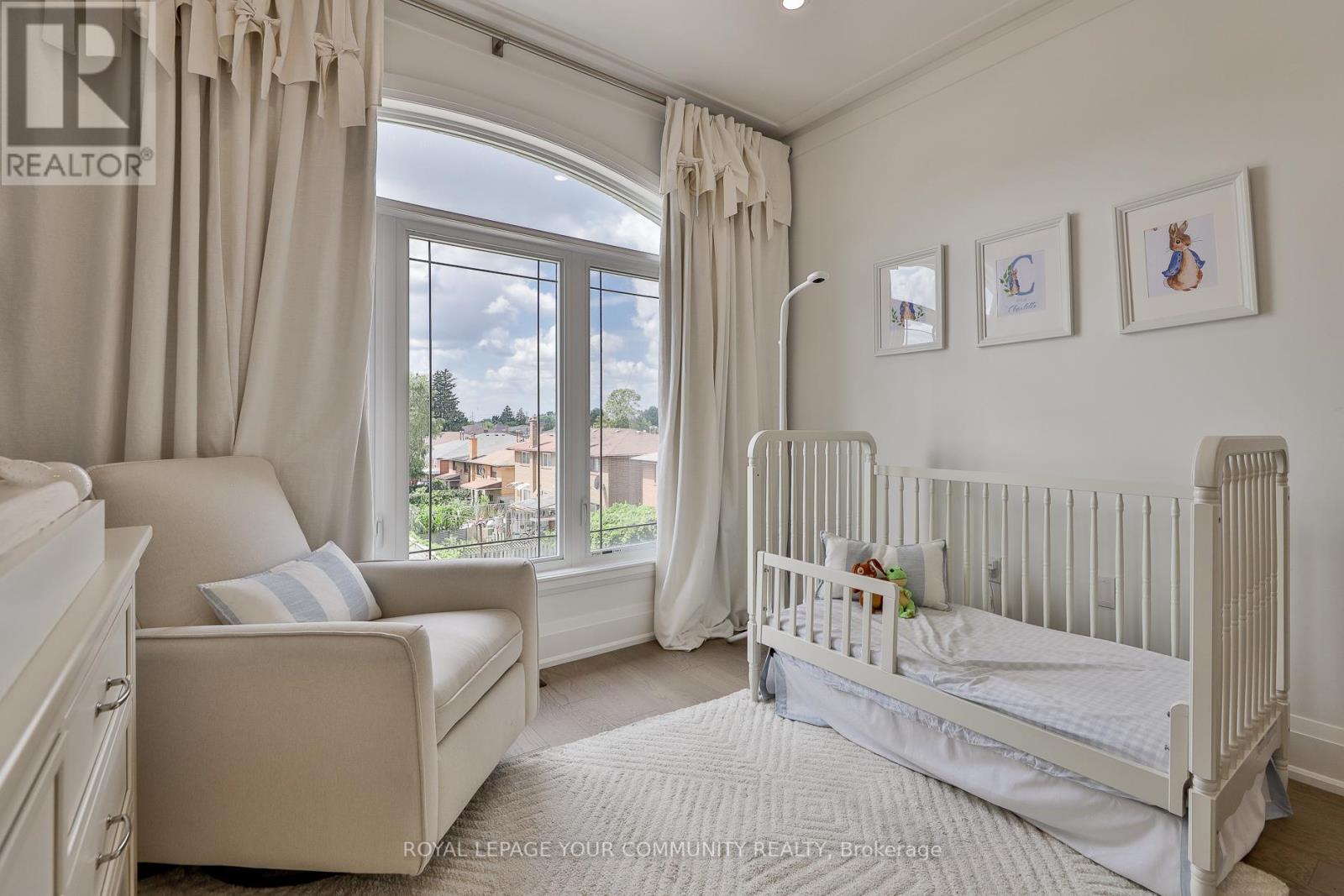Photo 27 of 37 St Gaspar Court, Toronto ON