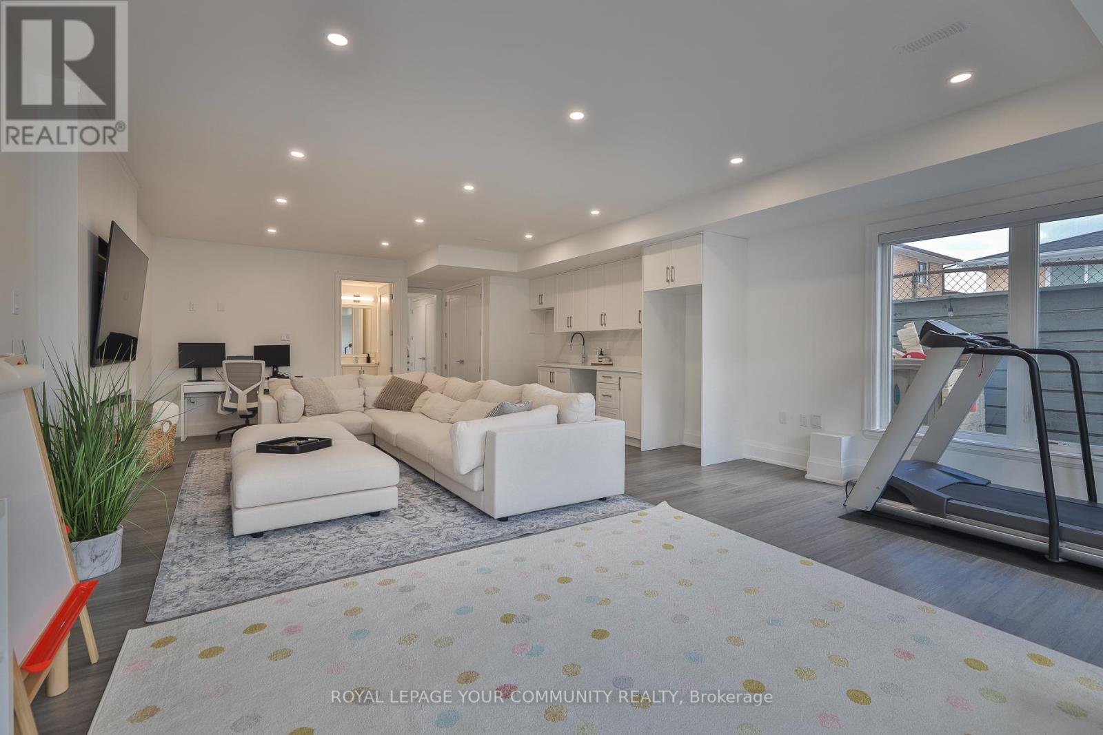 Photo 41 of 37 St Gaspar Court, Toronto ON