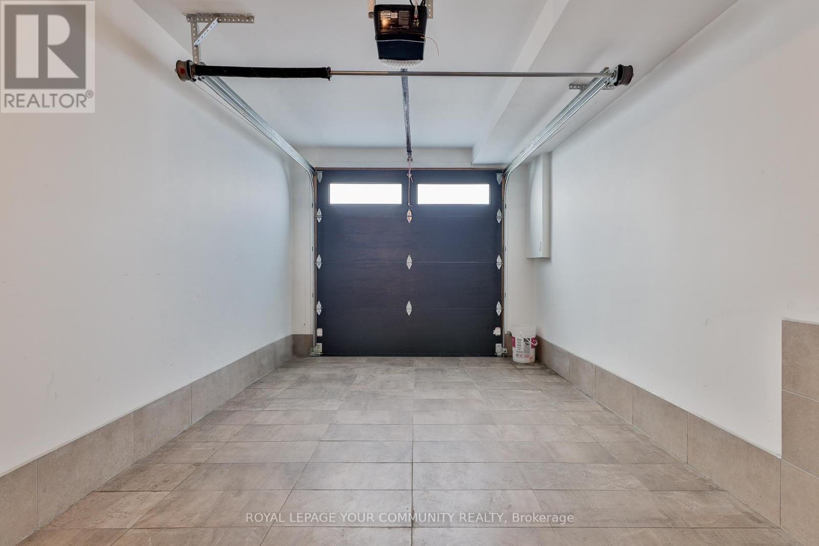 Photo 38 of 37 St Gaspar Court, Toronto ON