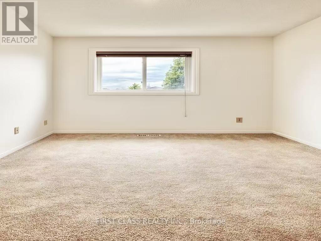 Photo 13 of Main Upper Level 4230 Perivale Road, Mississauga ON