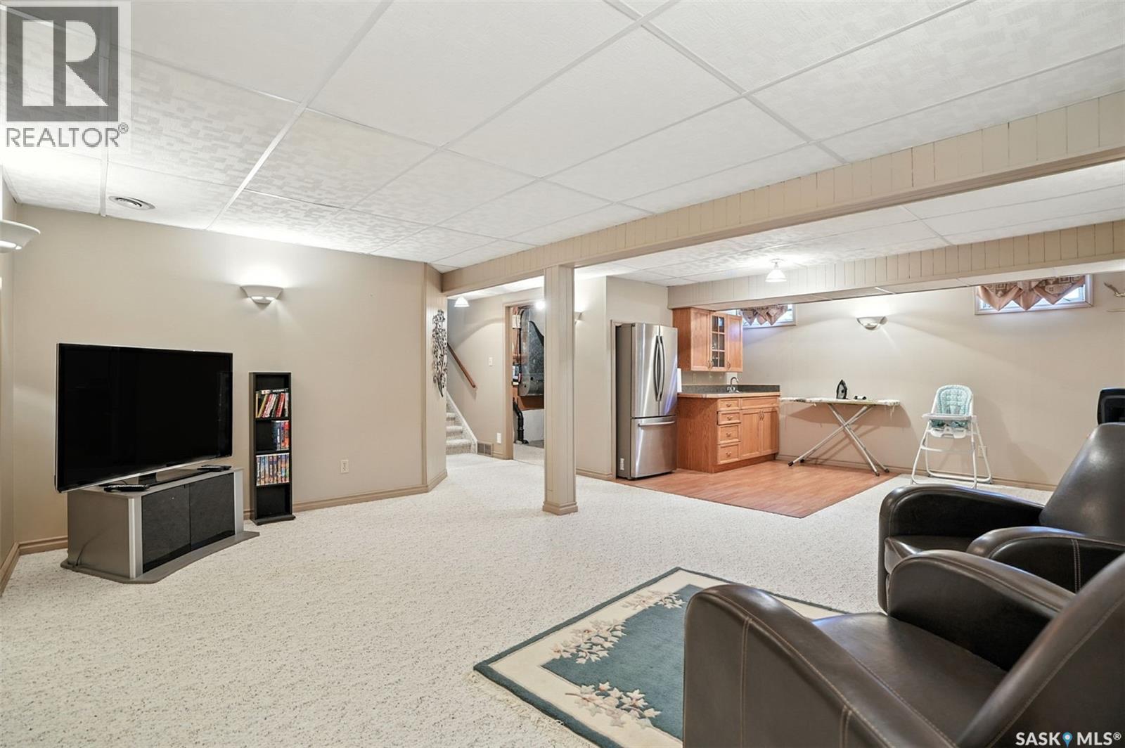 Photo 3 of 246 Auld Crescent, Saskatoon SK