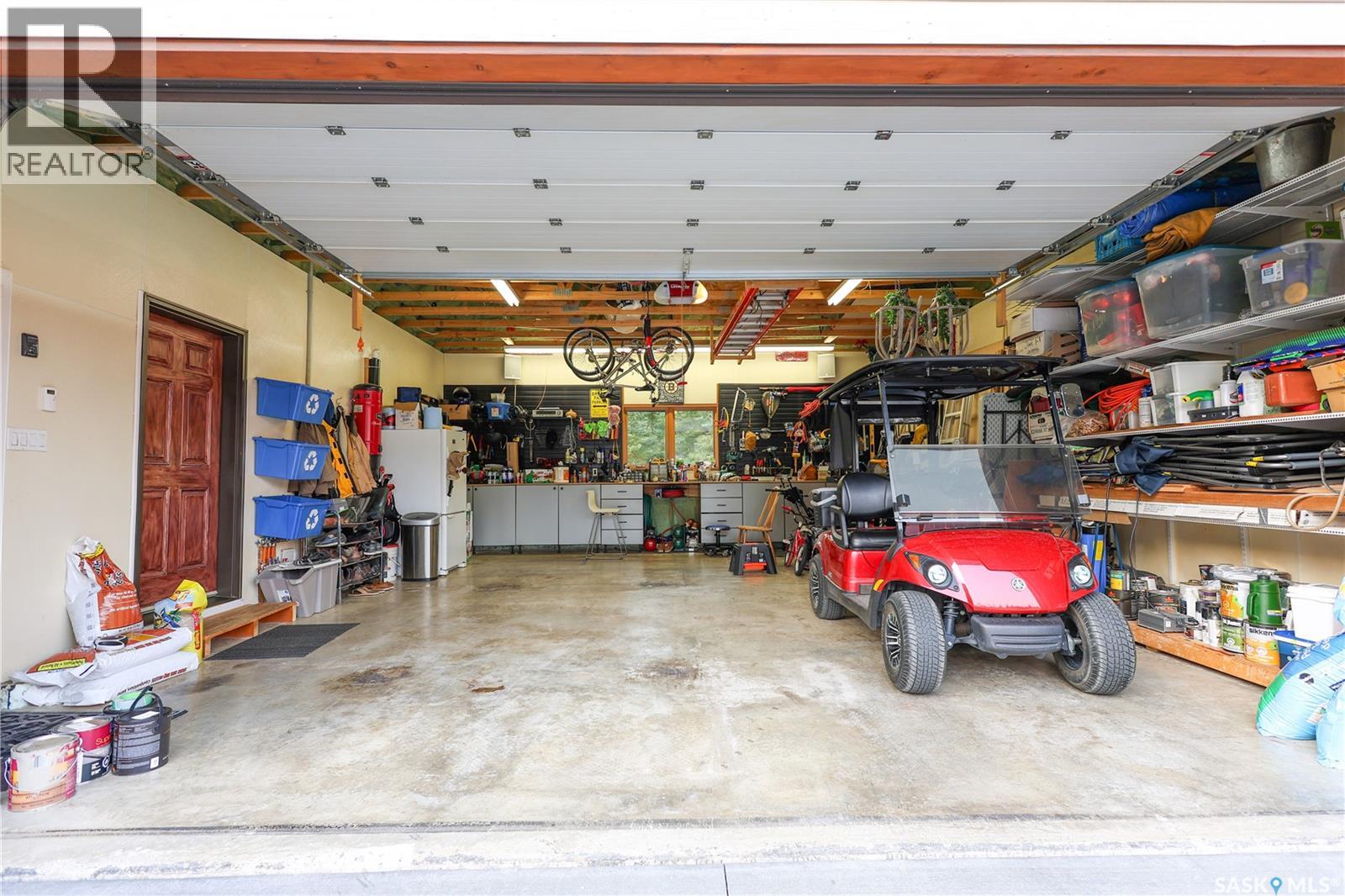 Photo 29 of 55 Estates Drive, Elk Ridge SK