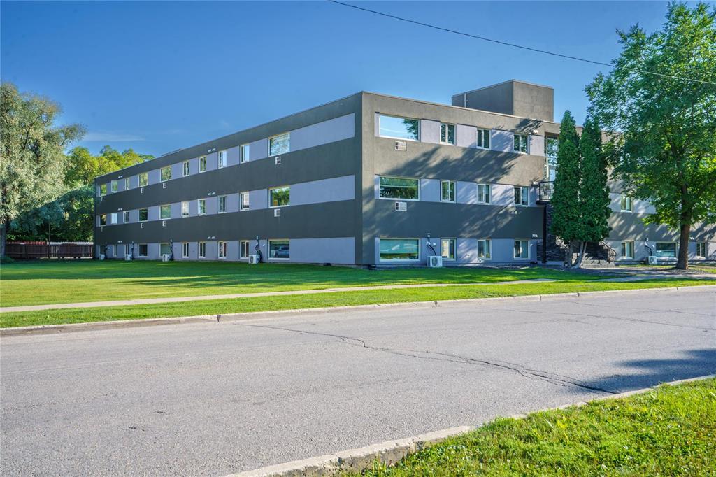 Photo 5 of 112 100 Killarney Avenue, Winnipeg MB