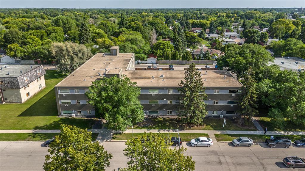 Photo 8 of 112 100 Killarney Avenue, Winnipeg MB