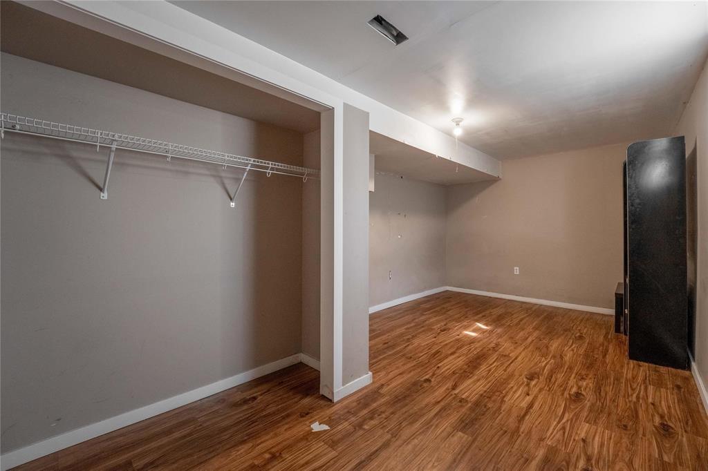 Photo 27 of 42 1st Street N, Niverville MB