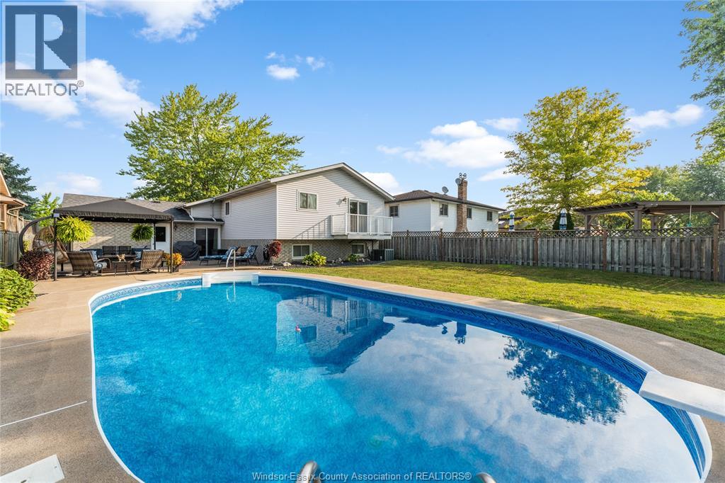 Photo 40 of 1475 Sugarwood Crescent, Lasalle ON