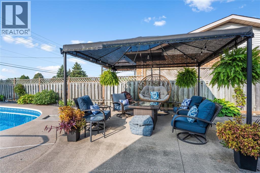 Photo 41 of 1475 Sugarwood Crescent, Lasalle ON