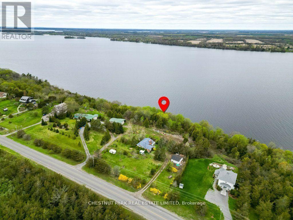 Photo 4 of 2035 County Rd 7, Prince Edward County ON