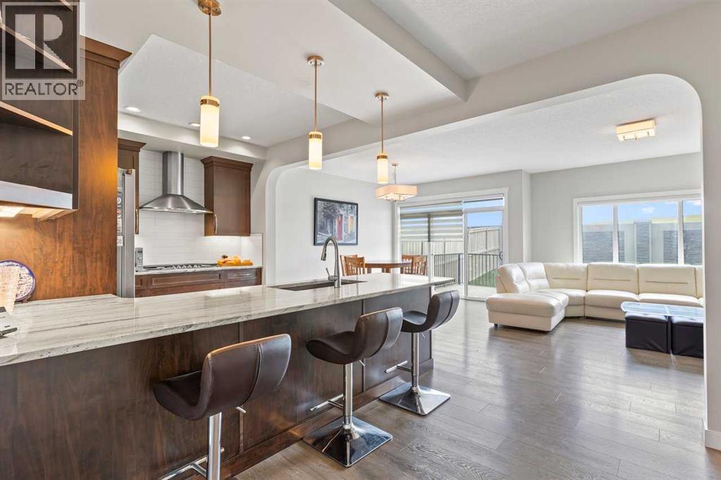 Photo 7 of 144 Nolancrest Circle Nw, Calgary AB