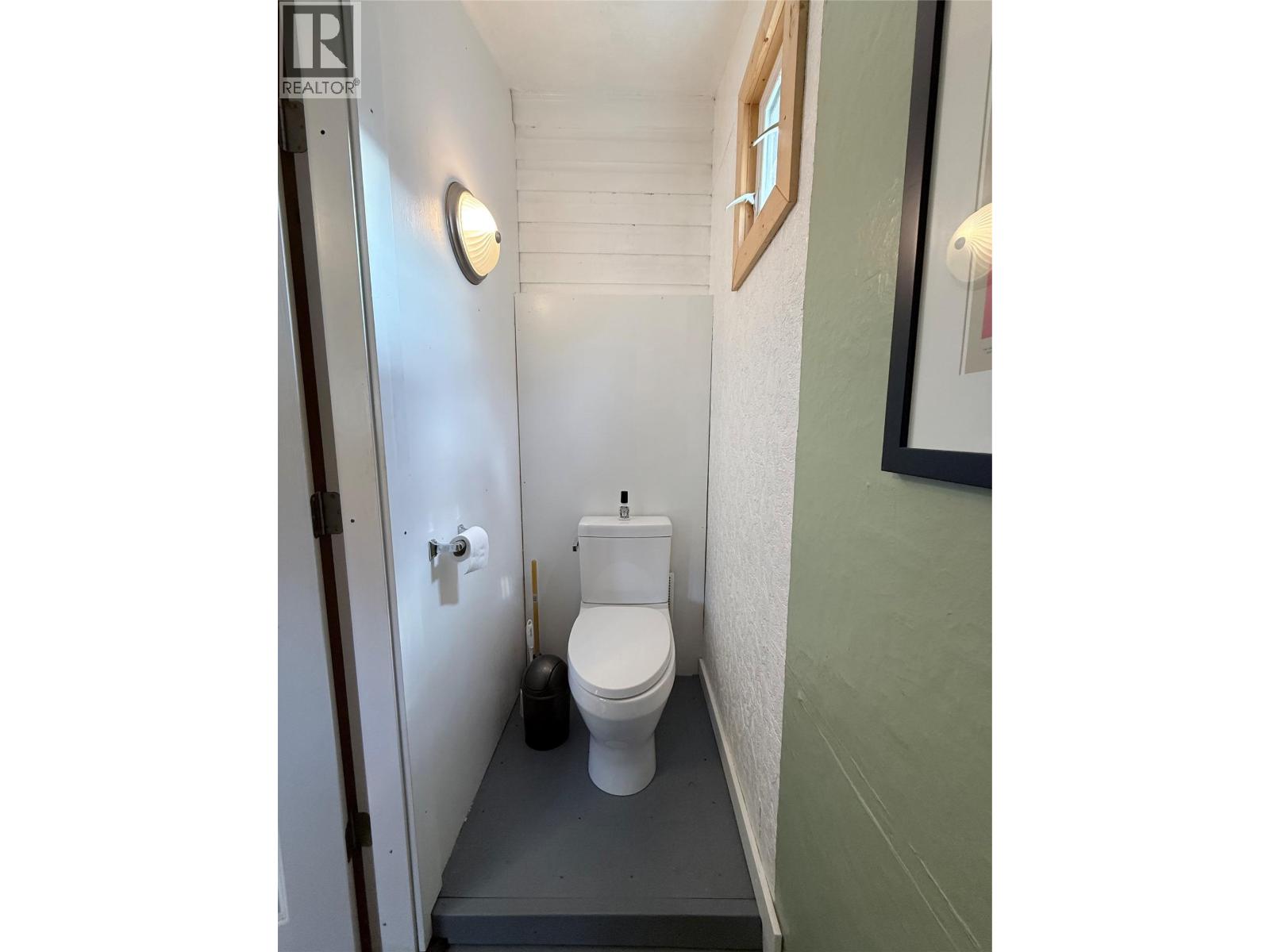 415 Downie Street - 20