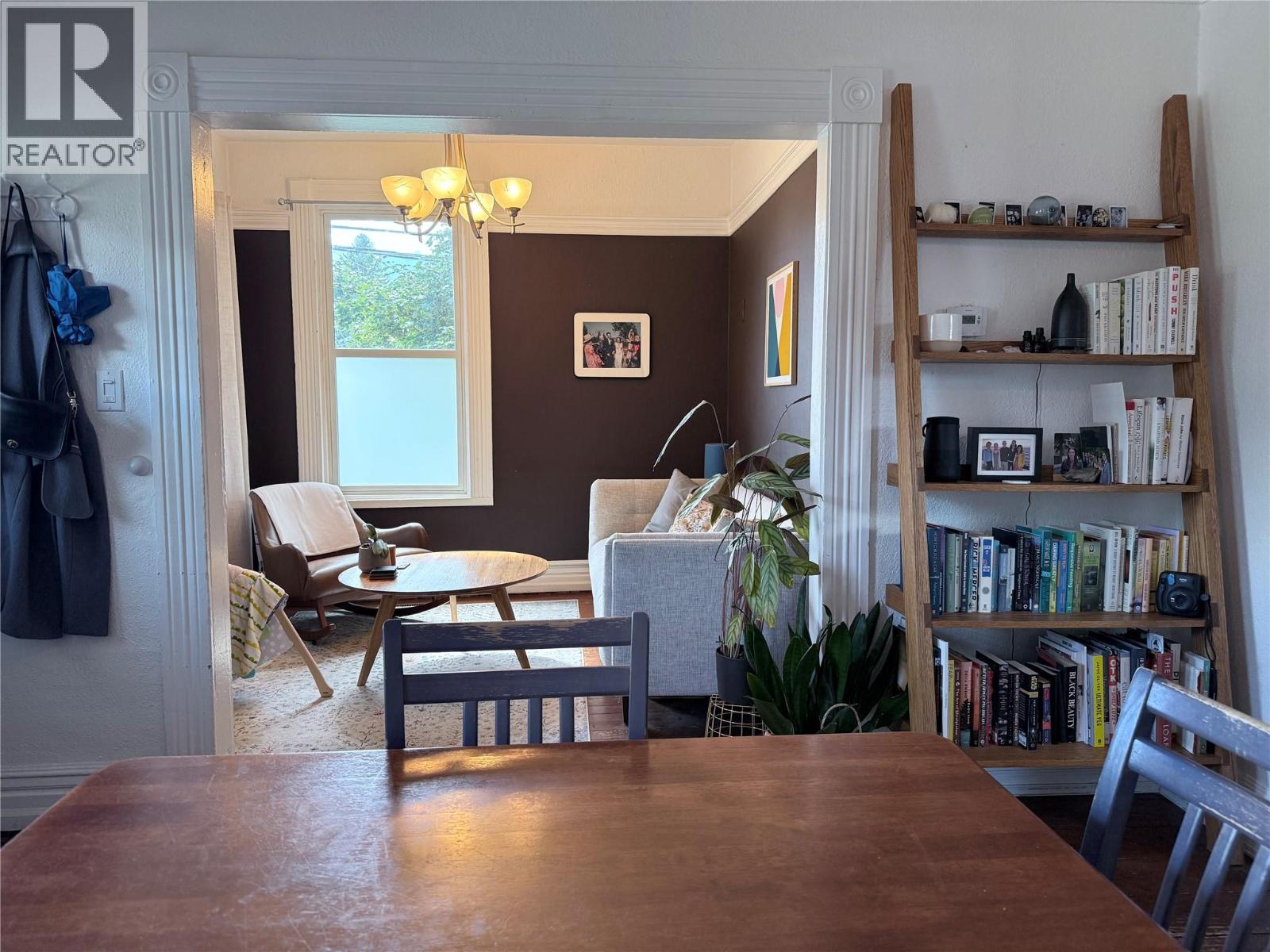 415 Downie Street - 4