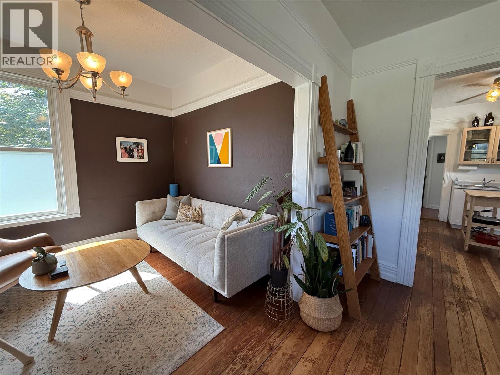 415 Downie Street - 5